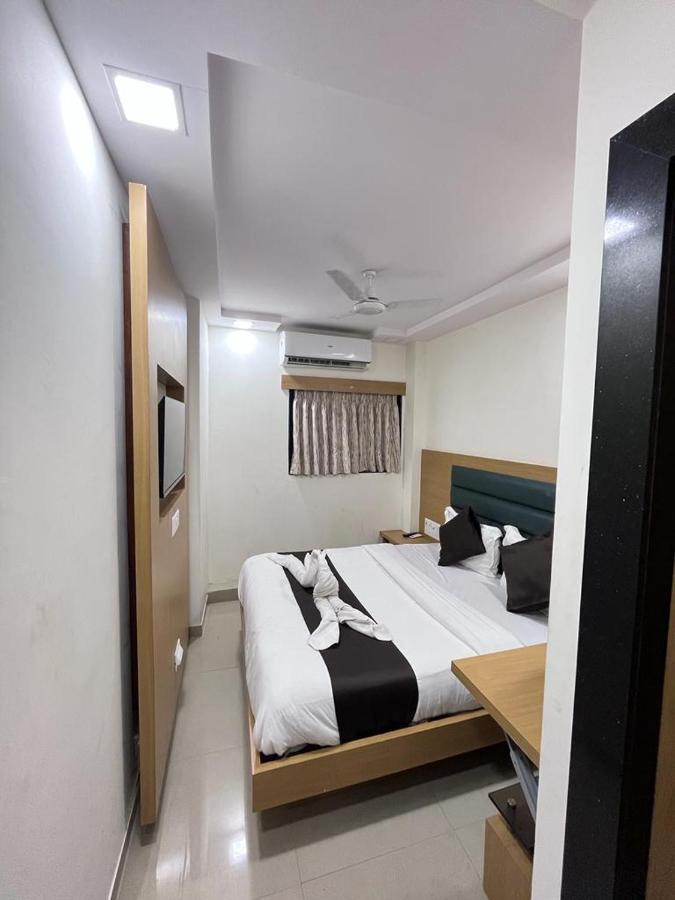 מומביי Hotel Sai Grand Residency מראה חיצוני תמונה
